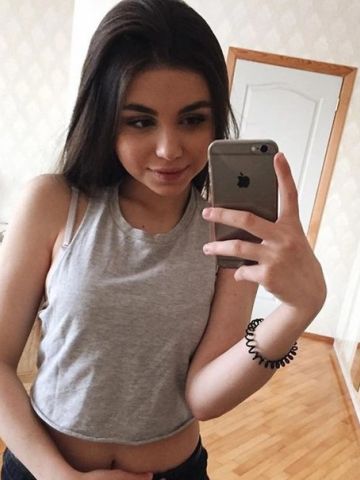 Юна
